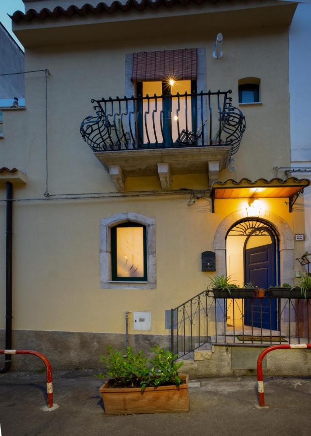 29 Center Feriehus Taormina