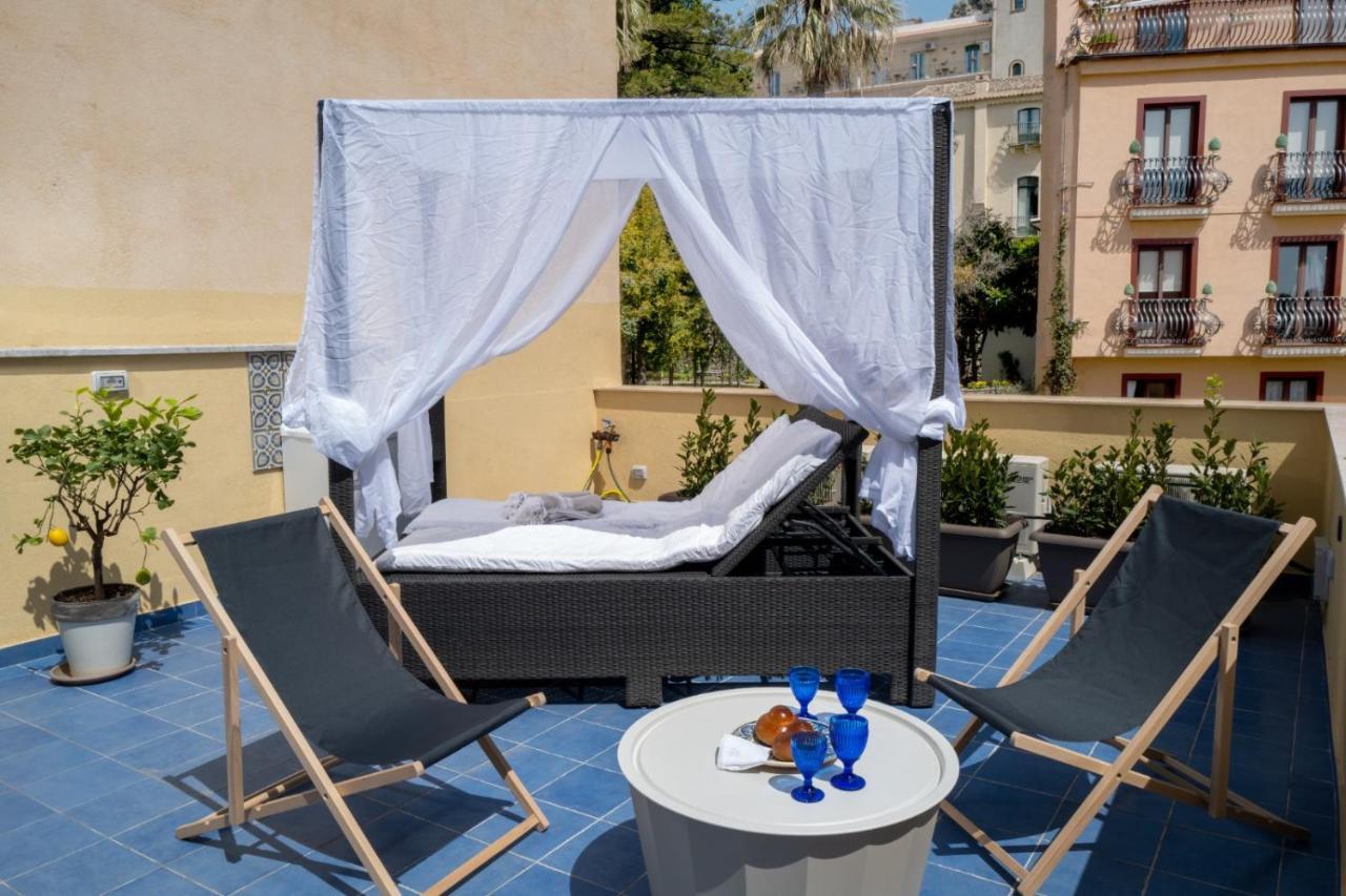 29 Center Taormina