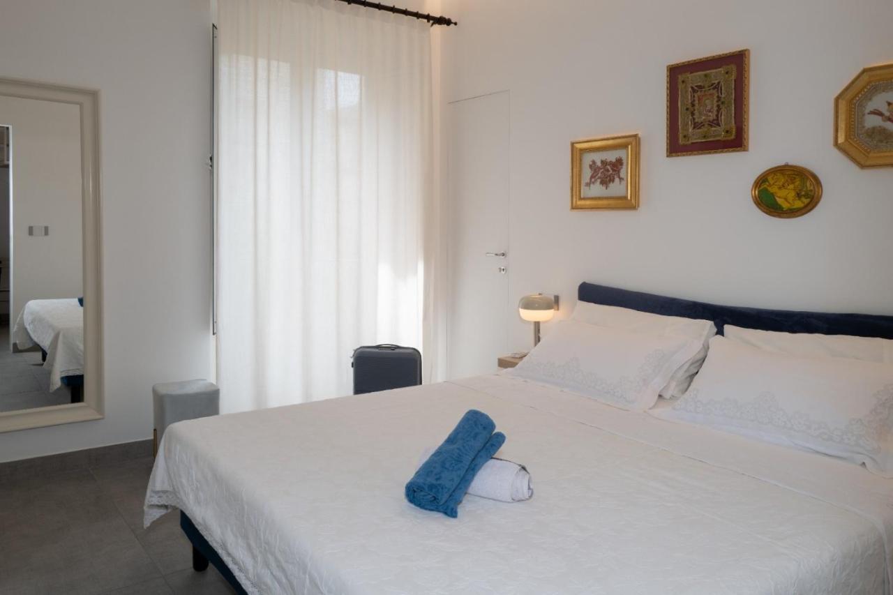 29 Center Taormina